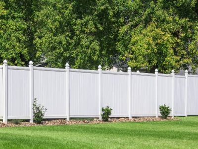 Premium Vinyl Fencing Solutions